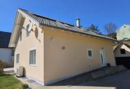 Ein- oder Zweifamilienhaus in bester Wohnqualität mit Garten und Carport in Toplage!