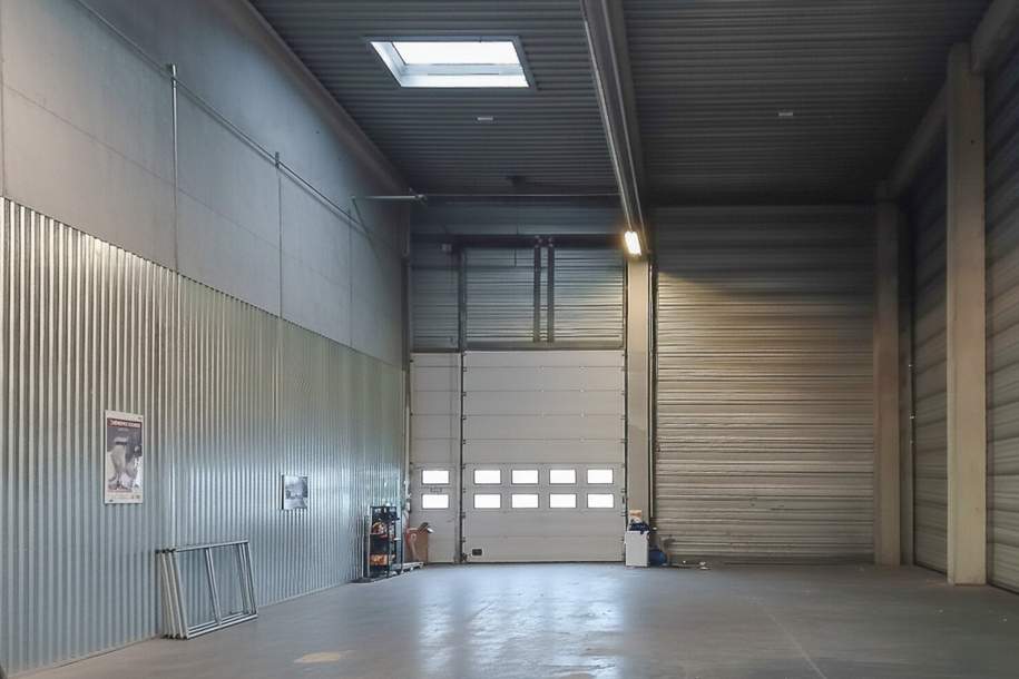 Vielseitige Gewerbeflächen mit Lager und modernisiertem Büro, Gewerbeobjekt-miete, 1.911,00,€, 2351 Mödling