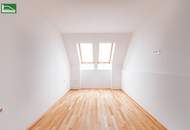 Sonnige Dachgeschosswohnung mit Blick &amp; Stil – Nähe Mariahilfer Straße