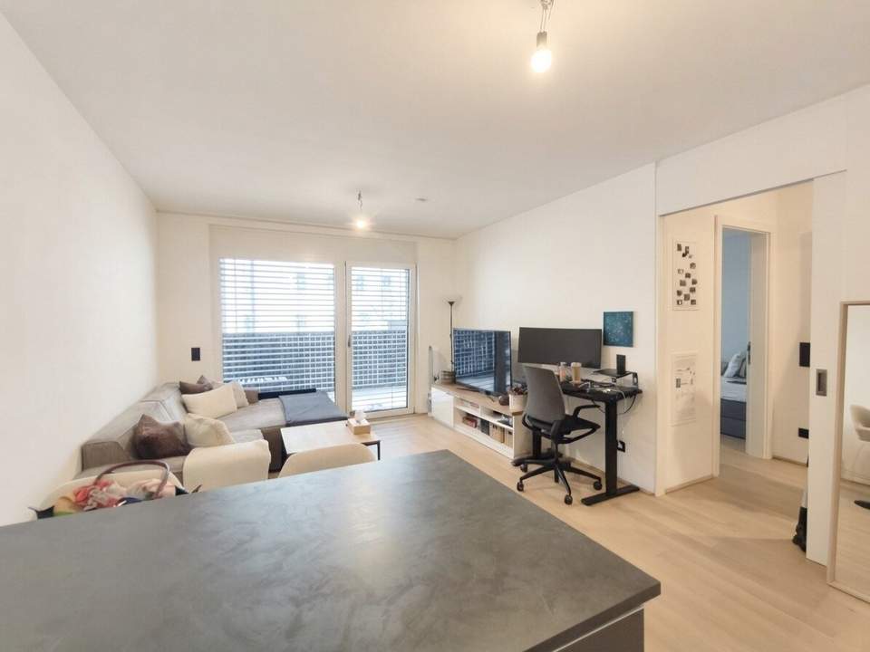Pauschalmiete inklusive Warmwasser, Heizung & Kühlung - Traumhafte 2-Zimmer-Wohnung mit großzügiger Loggia und stilvoller Ausstattung