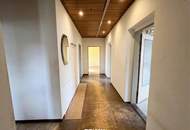 Zeit für einen Neustart! Sanierungsbedürftiges Haus auf 1.787 m² großem Grundstück – ideal für eine umfassende Revitalisierung oder als Neubauprojekt!