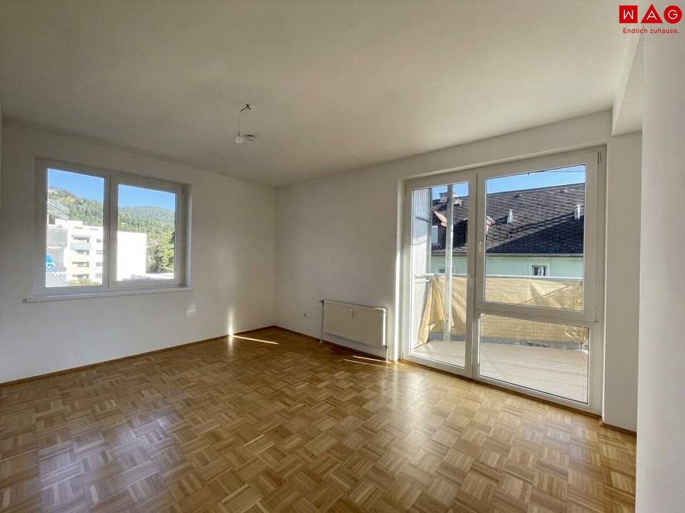 Geräumige 3-Zimmerwohnung im Grünen mit Balkon!