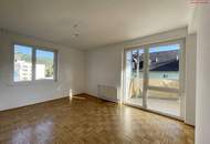 Geräumige 3-Zimmerwohnung im Grünen mit Balkon!
