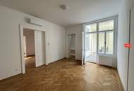 Neu sanierte Stilaltbauwohnung mit 2 Balkonen und 5 Zimmer bei Naschmarkt