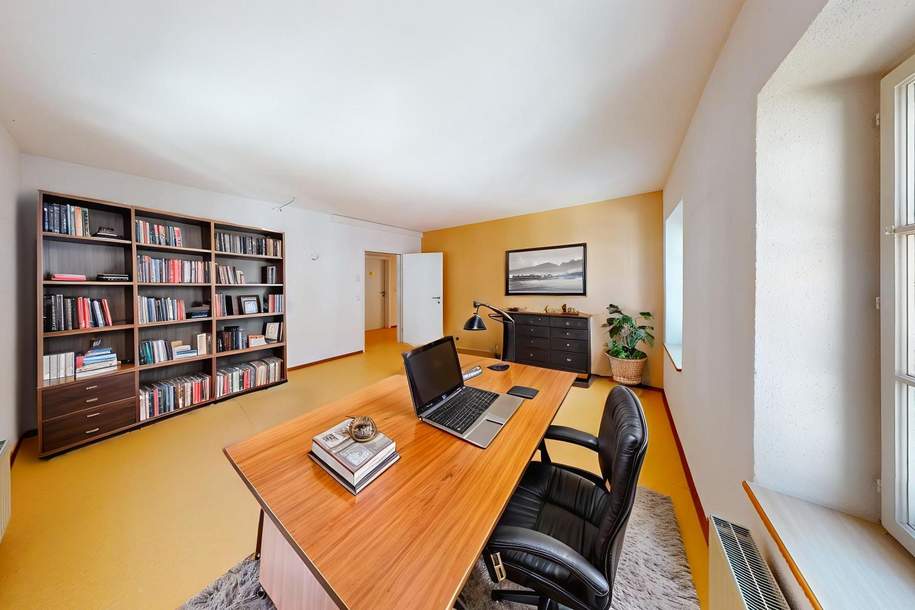 Zentrale Geschäftsfläche im Herzen von Zams – ideal für Praxis oder Büro und vieles mehr!, Gewerbeobjekt-miete, 6511 Landeck
