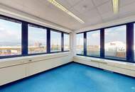 Helles 3-Zimmer Büro mit Einbauküche