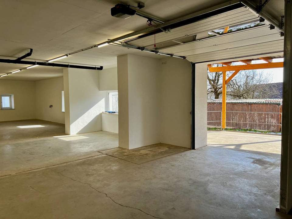 Vielseitige Lagerfläche / Werkstätte mit Rolltor &amp; eigener Zufahrt – Top Lage in St. Stefan im Rosental