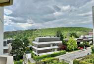 Erstbezug: Familienwohnung mit Fernblick über Wien, inkl. Freifläche, zwei Stellplätze und Outdoor-Pool