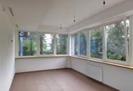 Büro oder Geschäftsfläche mit Lagermöglichkeit und Parkplätze