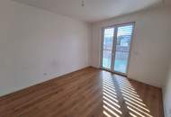 Moderne und helle zwei Zimmer Wohnung bei Bahnhof Hetzendorf