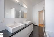 Elegante 4/5 Zimmer Altbauwohnung mit separater Küche, 2 Bädern - gut geschnitten &amp; modern ausgestattet!