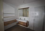 Neuwertige, sonnige 4-Zimmer Whg. mit Terrasse und Eigengarten