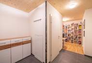 Neuwertige 2-Zimmer-Wohnung mit großem Balkon und hochwertiger Ausstattung
