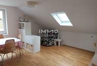 Charmante Dachgeschosswohnung für Single oder Pärchen!
