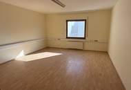 ca. 200 m² große Büroräumlichkeiten günstig zu vermieten