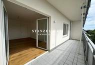 SONNIGES BALKONAPARTMENT MIT TRAUMBLICK