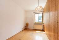 Puntigam: Einfamilienhaus mit großzügigem Grundstück, Wintergarten und Carport