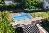 Mehrgenerationenhaus | vier Grundstücke, ca. 2.117 m² Grund, Pool, Sauna, zwei Garagen & großer Garten im Wienerwald