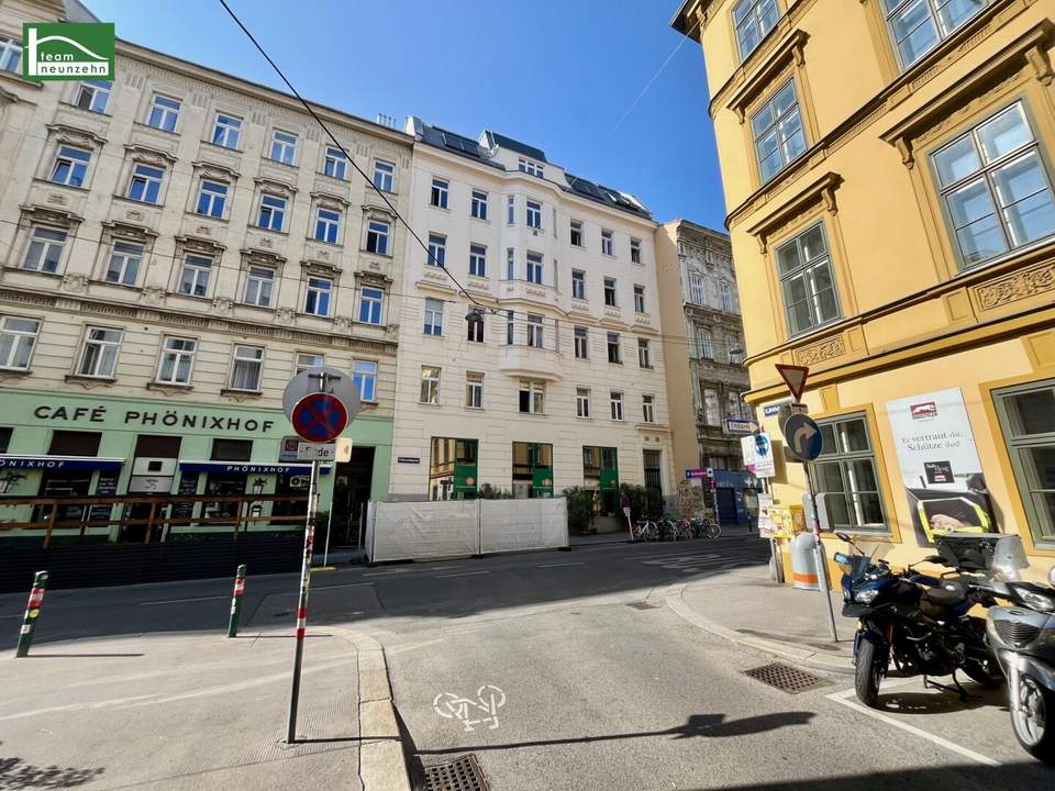 BEI DER ECKE NEUBAUGASSE! LEISTBARE GEBRAUCHTWOHNUNG IN HOFRUHELAGE! SCHÖNES ALTBAUHAUS! SEHR ZENTRAL! Für Eigennutzer aber auch Anleger.