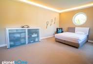 Luxuriöse Villa mit Indoor-Pool, parkähnlichem Grundstück mit Wasserversorgung durch eigenen Brunnen