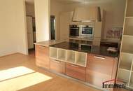 Sehr schöne 2-Zimmerwohnung mit Balkon und Garagenplatz in erhöhter Lage in Waltendorf (befristet vermietet bis 04.11.2027)