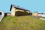 Gepflegtes großes Einfamilienhaus mit überdachtem Pool!