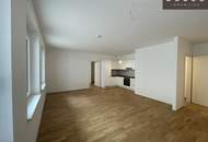 ZENTRAL WOHNEN | 3 ZIMMER | REICHLICH PLATZ | AB SOFORT VERFÜGBAR | KARMELITERHOF