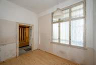 ++RG71++ Altbaujuwel zum Sanieren – 2,5-Zimmer Wohnung mit guter Raumaufteilung