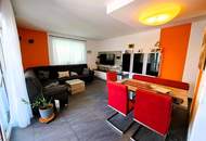 Wohnjuwel mit 2 Wohnungen (ca. 290 m² Wfl.), 2 Terrassen, Gartenareal mit Pool &amp; Poolhaus - Neuzeug