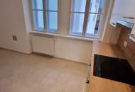 Helle Altbauwohnung mit Flügeltüren - Besichtigung FR 13.02 um 17.00 h und 17.30 h