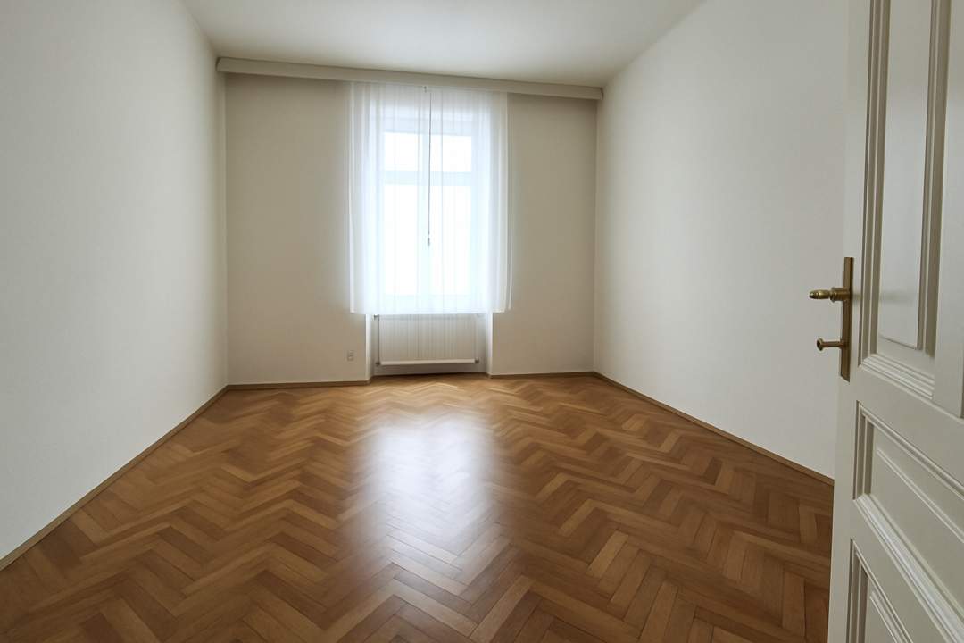 Wohnen wie im alten Wien! Traumhafte klassische Altbauwohnung Nähe Schönbrunn und U 4