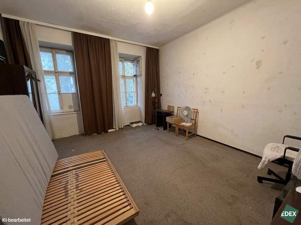 NEU - Sanierungsbedürftige 2-Zimmer Altbauwohnung nahe A1 Hauptsitz - ruhige Hoflage