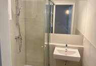ERSTBEZUG ! Topsanierte 2 Zimmer / Altbau / hochwertige Ausstattung