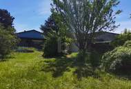 BUNGALOW IN RUHELAGE - GROSSER GARTEN