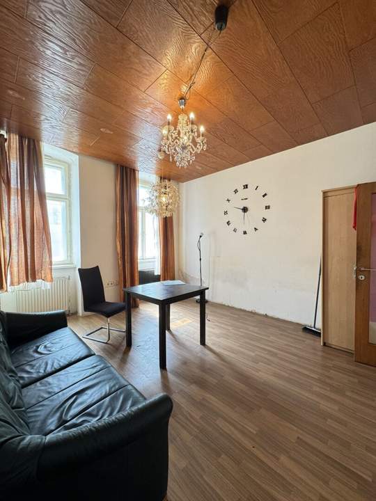 ***Charmanter 3-Zimmer-Altbau in Toplage***