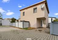 "Einfamilienhaus mit Pool, Terrasse und Wohnkeller in ruhiger Siedlungslage"