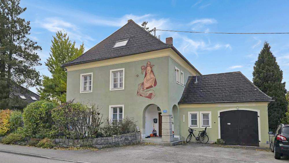 Großzügiges Familienheim, Mehrgenerationenhaus oder Anlageobjekt im Zentrum von Sattledt