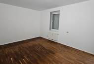2-Zimmerwohnung mit eigenem Zugang und Balkon