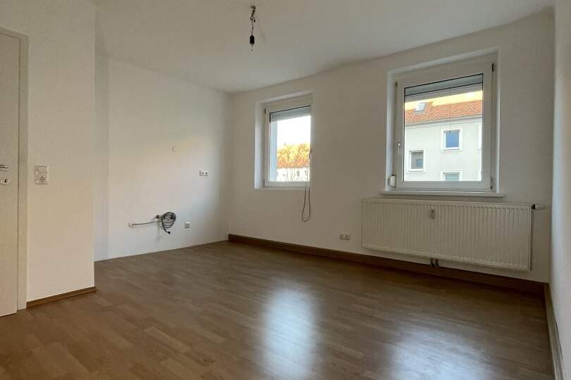 Moderne Wohlfühloase am grünen Stadtrand! Frisch sanierte 2-Zimmer Wohnung in Seyr Münichholz - Idyllisches Wohnen in ruhiger, sonniger Lage! Praktische Aufteilung - viele Grünflächen, Freizeitmöglichkeiten direkt vor der Haustüre!, Wohnung-miete, 509,50,€, 4400 Steyr(Stadt)