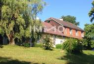 LANDHAUSVILLA mit Pool in Grünruhelage - 7 Zimmer
