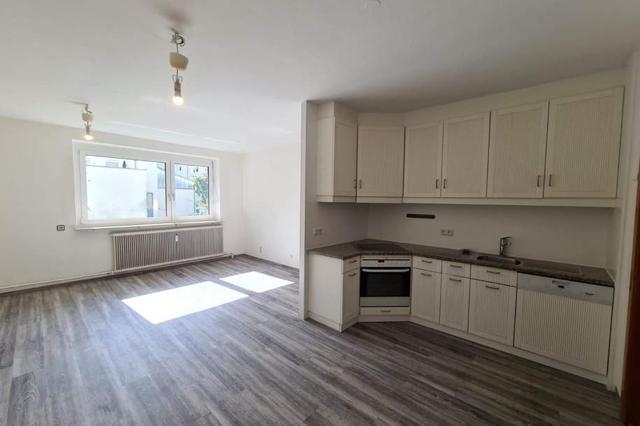 Großzügige 4-Zimmer-Mietwohnung mit Tiefgaragenplatz, Wohnung-miete, 1.300,00,€, 8020 Graz(Stadt)