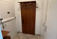 Hofmannsthalgasse (gegnüber Village im Dritten): 2-Zimmer-Neubau mit verglaster Loggia (ca. 60 m2), mit Klima & sep. Küche!