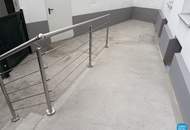 Topsaniertes Büro mit Vorgarten und Garage