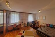 ARCHITEKTENWOHNJUWEL MIT PARKÄHNLICHEM GARTEN IN RUHELAGE MIT ALTBAUMBESTAND IM NAHBEREICH VON WIEN MIT HERVORRAGENDER INFRASTRUKTUR