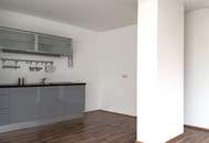 Charmante 2-Zimmer Dachgeschosswohnung mit Parkplatz in ruhiger Lage