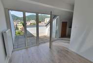 Sanierte Altbauwohnung mit Terrasse im 4. Stock