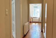 Wohnen am grünen Stadtrand - 160 m² Gartenwohnung in absoluter Ruhelage