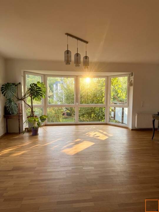 Kleines Paradies zu vermieten - Einfamilienhaus mit separat begehbarer Praxis oder Werkstätte