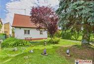 Charmantes Häuschen mit großem Grundstück, Nebengebäuden & viel Potenzial