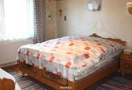 Mehrfamilienhaus mit 3 Wohneinheiten & Keller – zentral in Schönbach im Waldviertel